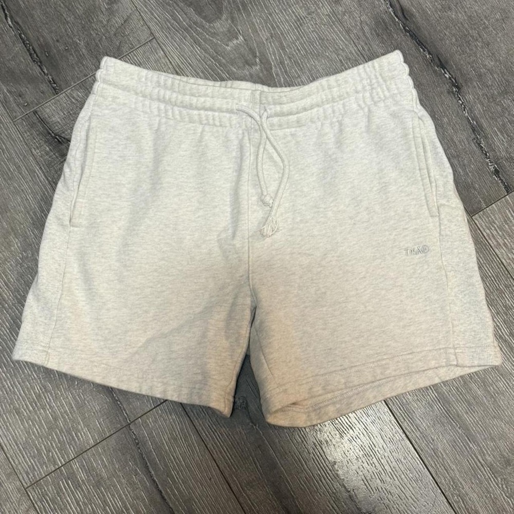 Aritzia Light Gray Women's Athletic Shorts
